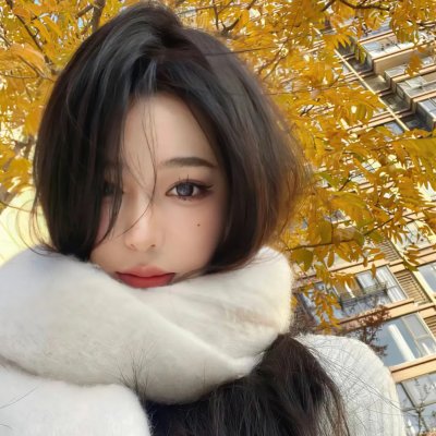 她比烟花寂寞